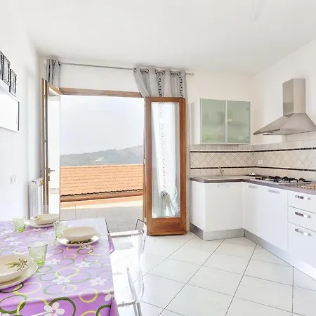 度假居 Monolocale Tre Mari 卡波利韦里